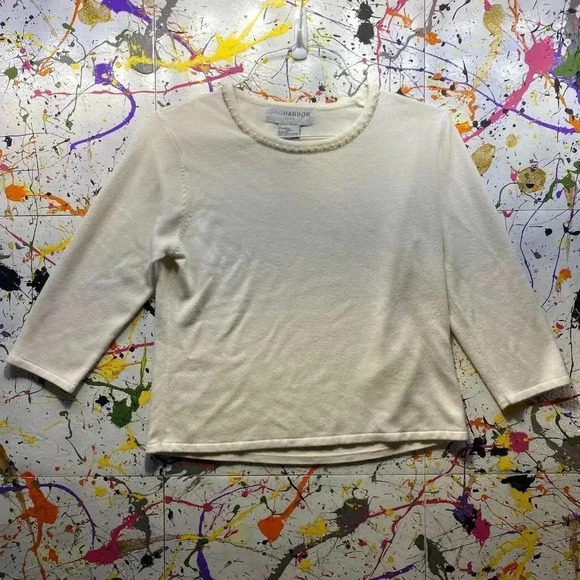 Sag Harbor Petite Sweater 🤍 - Picture 2 of 5